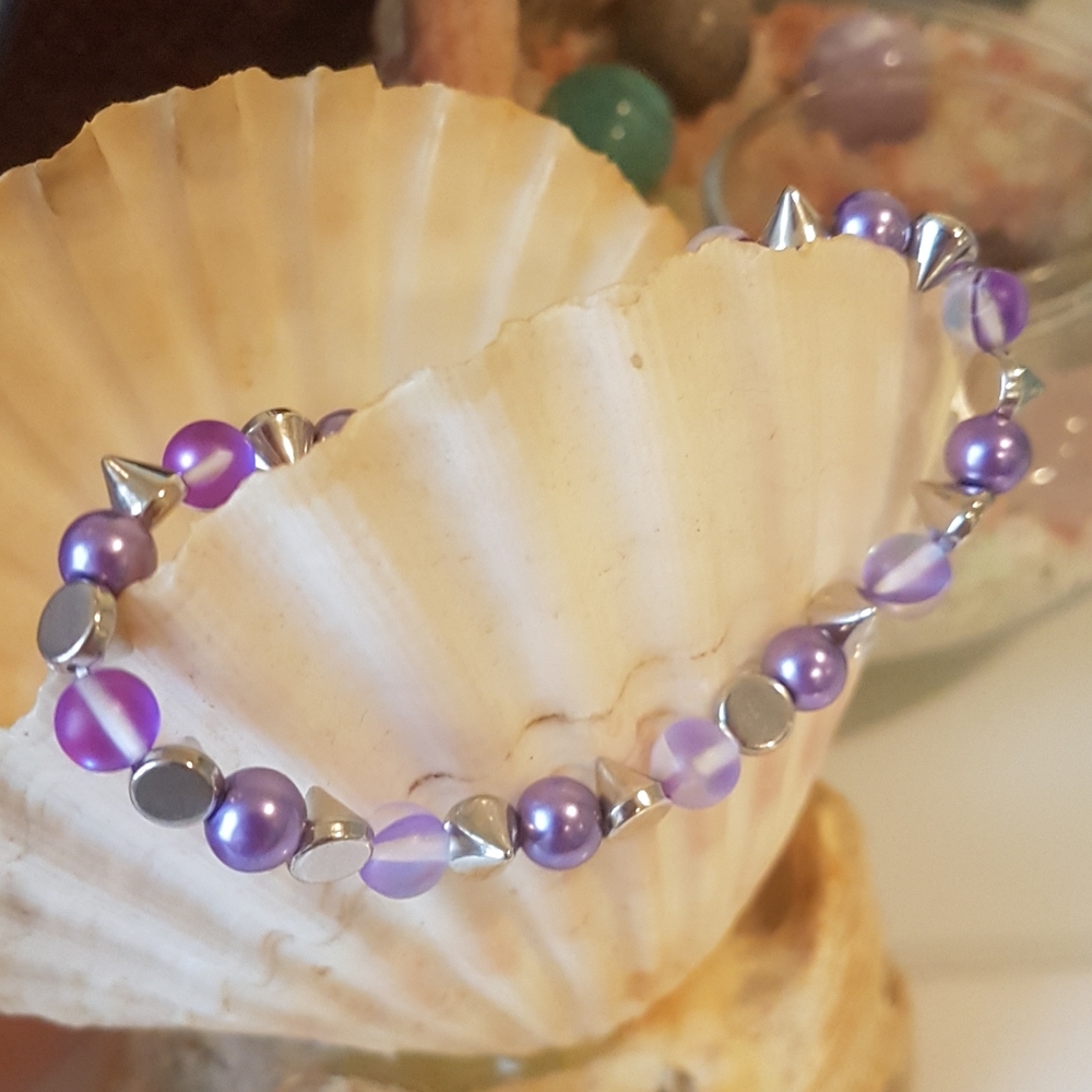 🧜🏼‍♀️ Spiked Mermaid glass bracelet